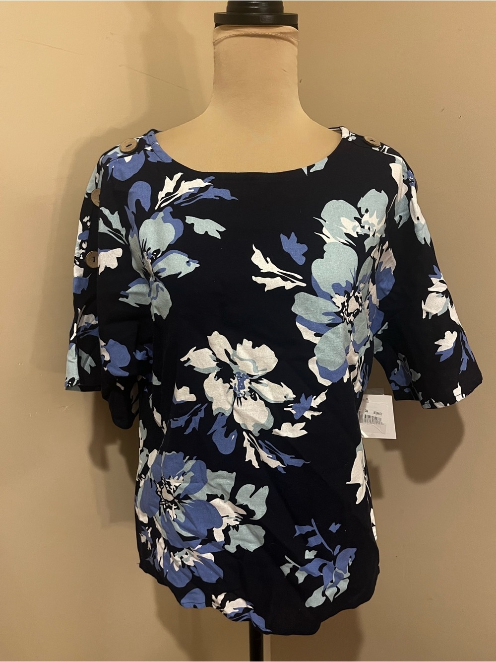 Ellen Tracy Navy Floral Linen Blend Short-Sleeve Blouse, size Small